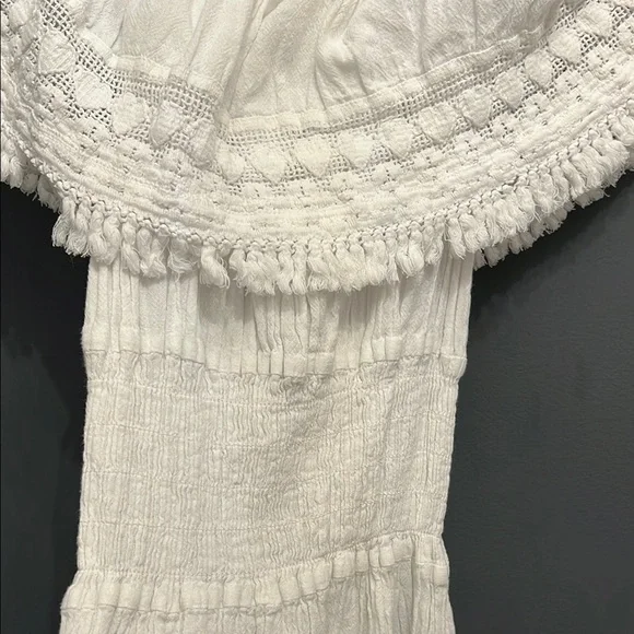 Off-Shoulder Cotton Dress - Picture 7 of 8